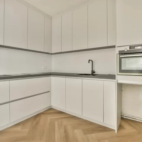 Top notch Cabinet painting in Burnaby Top notch Cabinet painting in Burnaby